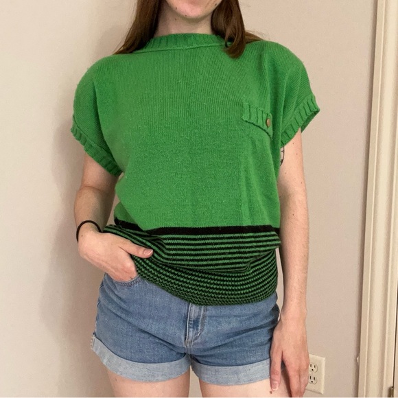 Carriage Court Sweaters - Vintage Green & Black Sweater